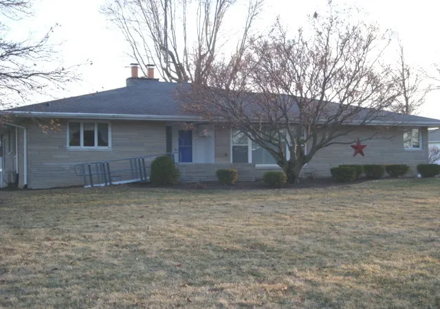 Photo 2 of Single family home for sale at 1269 E 500 North Rd, Cissna Park, IL 60924 | MLS# 12581140 | Listing updated on 2026-09-14