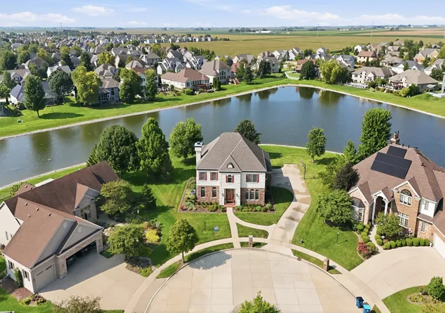 Photo 1 of Single family home for sale at 1607 Chestnut Grv Ct, Champaign, IL 61822 | MLS# 12588199 | Listing updated on 2026-09-14
