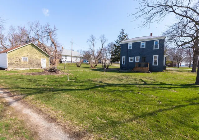 Photo 4 of Single family home for sale at 26 Lafayette St, Saunemin, IL 61769 | MLS# 12592828 | Listing updated on 2026-10-05