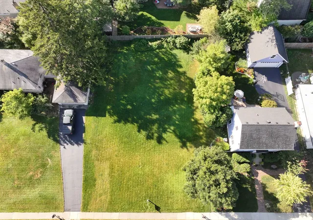 Photo 4 of Land for sale at 114 W Prairie Ave, Wheaton, IL 60187 | MLS# 12602455 | Listing updated on 2026-10-02