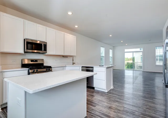 Photo 3 of Townhouse for sale at 195 Lakeshore Dr, Oswego, IL 60543 | MLS# 12641539 | Listing updated on 2026-09-10