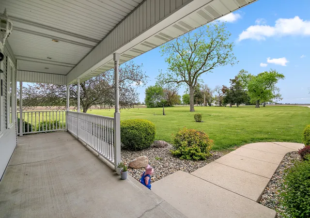 Photo 3 of Single family home for sale at 17709 W State Rte 17, Reddick, IL 60961 | MLS# 12642343 | Listing updated on 2026-09-11