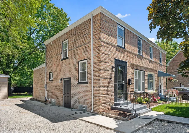 Photo 3 of Townhouse for sale at 46 E 91st Street, Chicago, IL 60619 | MLS# 12658397 | Listing updated on 2026-09-11