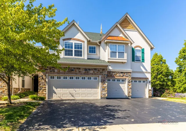 Photo 1 of Townhouse for sale at 378 Bay Tree Cir, Vernon Hills, IL 60061 | MLS# 12658510 | Listing updated on 2026-09-25