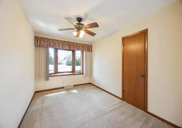 Photo 4 of Single family home for sale at 8240 W 135 Street, Orland Park, IL 60462 | MLS# 12660057 | Listing updated on 2026-10-06