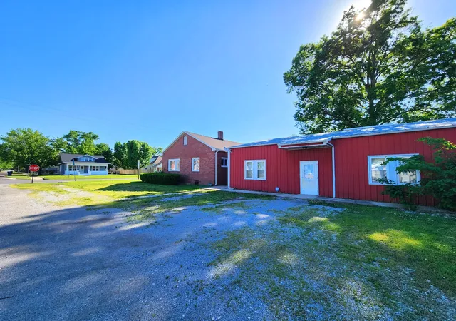 Photo 33 of Single family home for sale at 809 E Main St, West Frankfort, IL 62896 | MLS# 12661652 | Listing updated on 2026-10-07