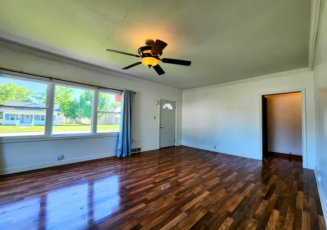 Photo 4 of Single family home for sale at 809 E Main St, West Frankfort, IL 62896 | MLS# 12661652 | Listing updated on 2026-10-07