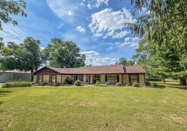 Photo 2 of Single family home for sale at 9758 E 1980 North Rd, Oakwood, IL 61858 | MLS# 12661813 | Listing updated on 2026-09-10