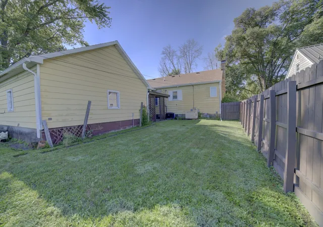 Photo 3 of Single family home for sale at 111 W Mckinley Ave, Milford, IL 60953 | MLS# 12662524 | Listing updated on 2026-10-06