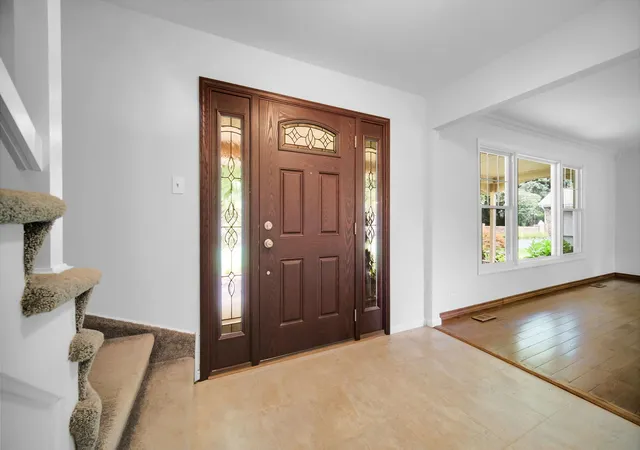 Photo 4 of Single family home for sale at 24w645 Woodcrest Dr, Naperville, IL 60540 | MLS# 12663331 | Listing updated on 2026-09-10