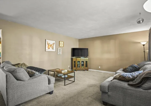 Photo 2 of Sale Pending at 131 Dawn Ave, Rockford, IL 61107 | MLS# 12665872 | Listing updated on 2026-09-14