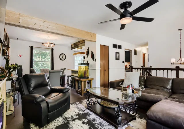 Photo 4 of Single family home for sale at 5257 Arquilla Dr, Richton Park, IL 60471 | MLS# 12669072 | Listing updated on 2026-10-02