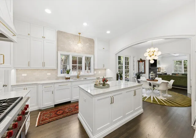Photo 2 of Mansion for sale at 690 Wingate Rd, Glen Ellyn, IL 60137 | MLS# 12674241 | Listing updated on 2026-09-10