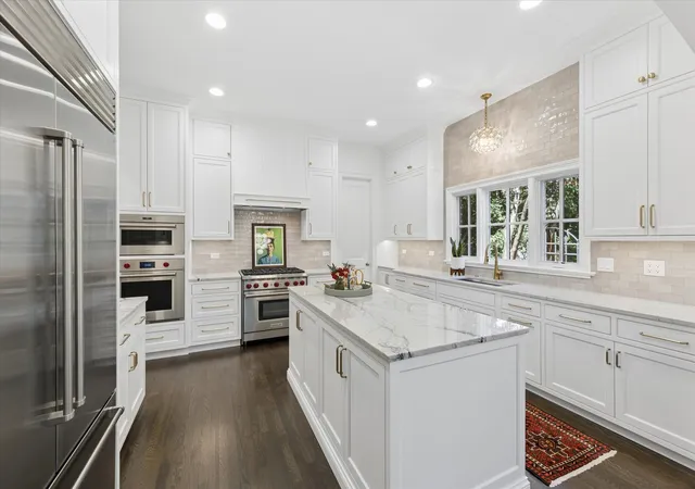 Photo 3 of Mansion for sale at 690 Wingate Rd, Glen Ellyn, IL 60137 | MLS# 12674241 | Listing updated on 2026-09-10