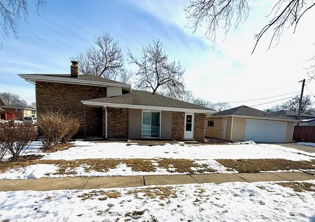 Photo 1 of Single family home for sale at 4351 Scott St, Oak Forest, IL 60452 | MLS# 12674807 | Listing updated on 2026-09-15