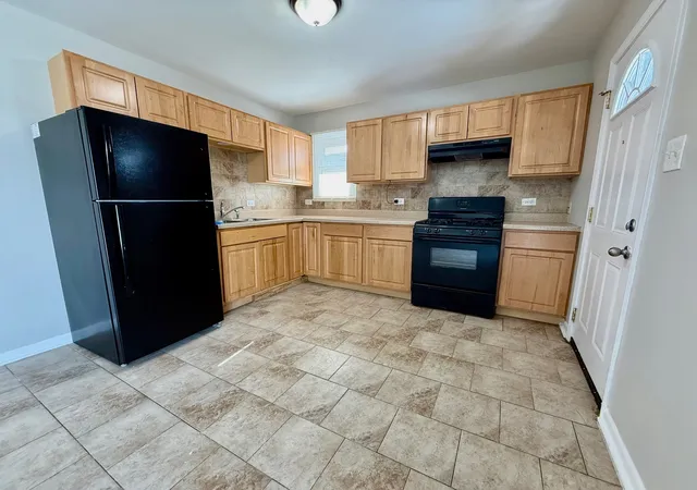 Photo 3 of Single family home for sale at 4351 Scott St, Oak Forest, IL 60452 | MLS# 12674807 | Listing updated on 2026-09-15