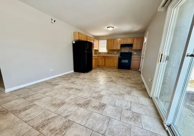 Photo 4 of Single family home for sale at 4351 Scott St, Oak Forest, IL 60452 | MLS# 12674807 | Listing updated on 2026-09-15
