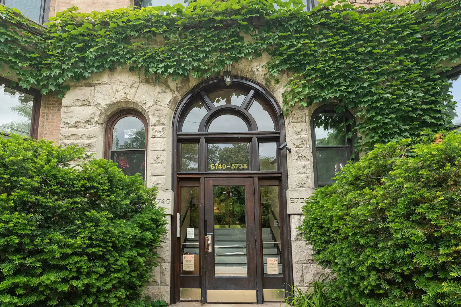 Listing Photo 2 - Condo for sale in 5738-40 S Kenwood Ave located at 5738-40 S Kenwood Ave, Chicago, IL 60637 - Unit 5738-40 S Kenwood Ave