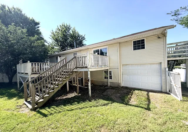 Photo 2 of Single family home for sale at 912 Glenn Ave, Carterville, IL 62918 | MLS# 12681693 | Listing updated on 2026-09-09
