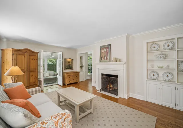 Photo 3 of Single family home for sale at 1342 Larrabee Ln, Northbrook, IL 60062 | MLS# 12681932 | Listing updated on 2026-09-26