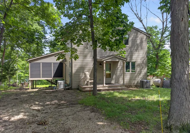 Photo 1 of Single family home for sale at 1241 Sunnyslope Dr, Varna, IL 61375 | MLS# 12685933 | Listing updated on 2026-09-24