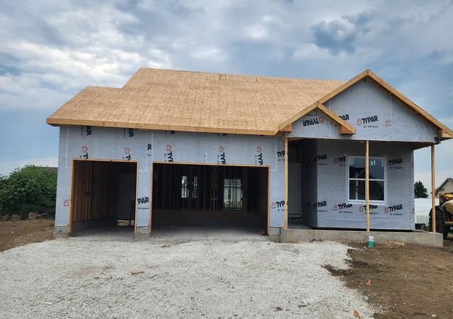 Photo 1 of Single family home for sale at 525 Carriage Ct, Streator, IL | MLS# 12687206 | Listing updated on 2026-09-11