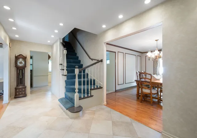 Photo 2 of Single family home for sale at 2724 Old Glenview Rd, Wilmette, IL 60091 | MLS# 12687642 | Listing updated on 2026-09-28