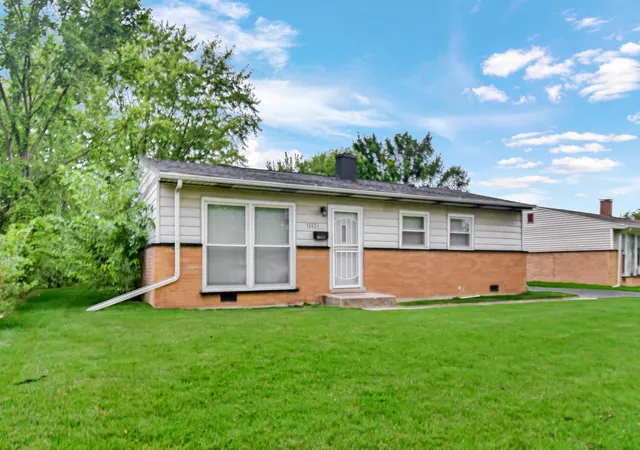 Photo 1 of Single family home for sale at 16624 Oxford Dr, Markham, IL 60428 | MLS# 12688551 | Listing updated on 2026-09-10