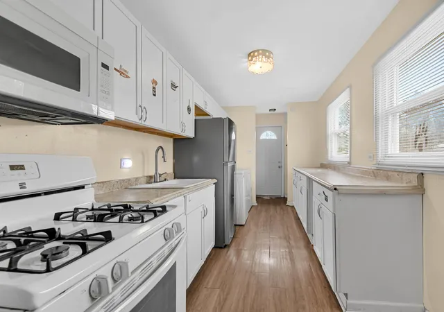 Photo 2 of Single family home for sale at 16624 Oxford Dr, Markham, IL 60428 | MLS# 12688551 | Listing updated on 2026-09-10