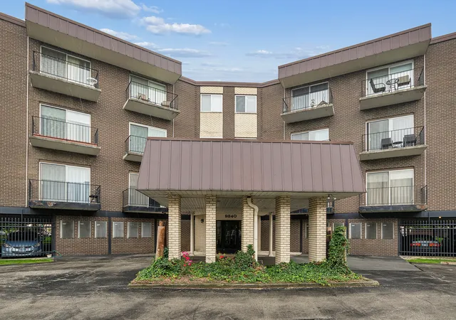 Photo 1 of Condo for sale at 9840 S Pulaski Rd #106, Oak Lawn, IL 60453 | MLS# 12689248 | Listing updated on 2026-09-25