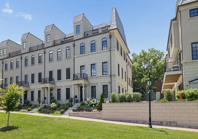 Photo 2 of Sale Pending at 469 Aurora Ave #469, Naperville, IL 60540 | MLS# 12689872 | Listing updated on 2026-09-11