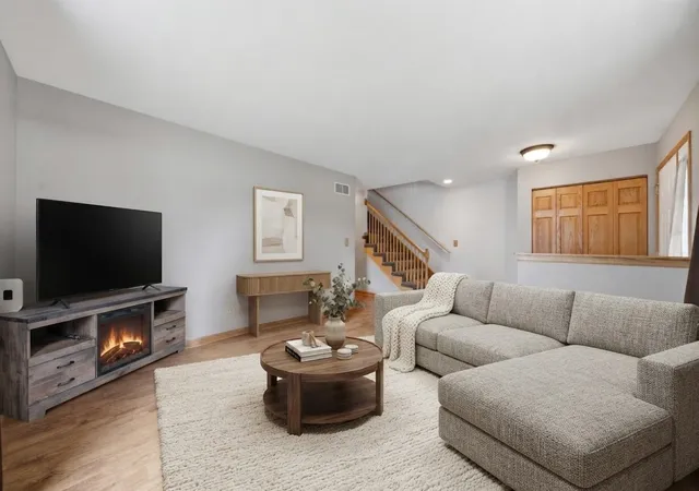 Photo 3 of Single family home for sale at 25752 S Taft St, Monee, IL 60449 | MLS# 12690220 | Listing updated on 2026-09-11