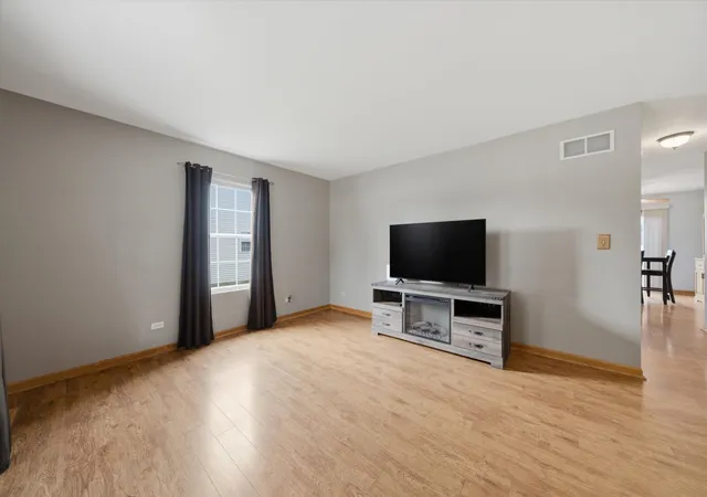 Photo 3 of Single family home for sale at 25752 S Taft St, Monee, IL 60449 | MLS# 12690220 | Listing updated on 2026-09-11
