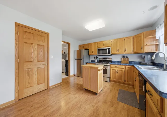 Photo 4 of Single family home for sale at 25752 S Taft St, Monee, IL 60449 | MLS# 12690220 | Listing updated on 2026-09-11
