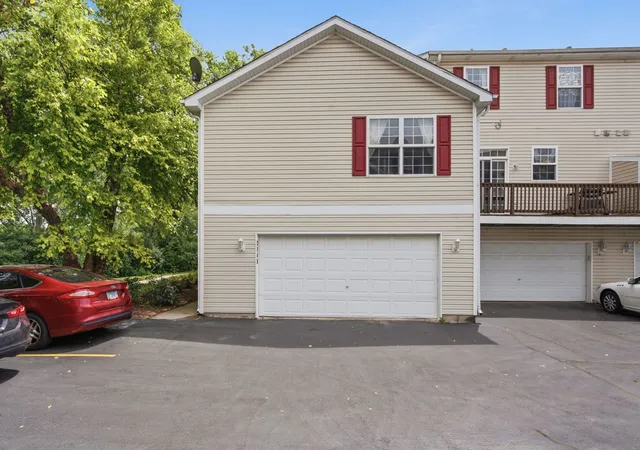 Photo 3 of Townhouse for sale at 2248 Graystone Dr #2248, Joliet, IL 60431 | MLS# 12690711 | Listing updated on 2026-09-15