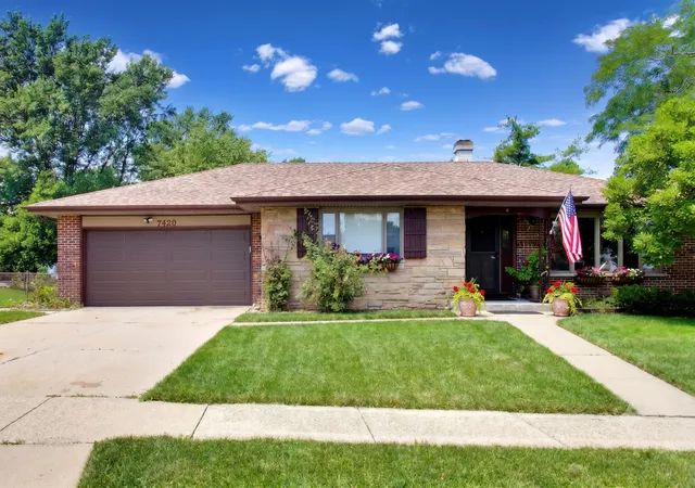 Photo 1 of Single family home for sale at 7420 Gladiola Ave, Hanover Park, IL 60133 | MLS# 12691483 | Listing updated on 2026-09-09