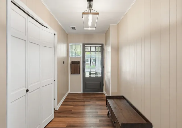Photo 4 of Single family home for sale at 287 Rich Rd, Park Forest, IL 60466 | MLS# 12692181 | Listing updated on 2026-09-29