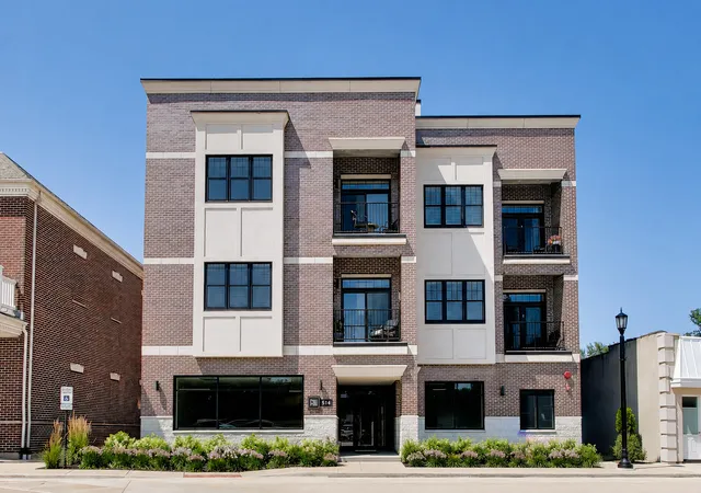 Photo 1 of Condo for sale at 514 Hillgrove Ave #303, Western Springs, IL 60558 | MLS# 12692702 | Listing updated on 2026-09-11