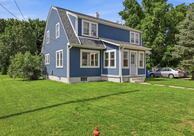 Photo 2 of Sale Pending at 1723 W 4th Street, Dixon, IL 61021 | MLS# 12693718 | Listing updated on 2026-09-10