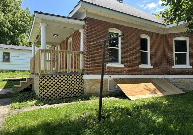 Photo 2 of Sale Pending at 202 Clay St, Savanna, IL 61074 | MLS# 12696570 | Listing updated on 2026-09-10