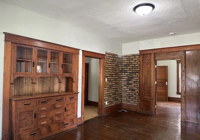 Photo 4 of Sale Pending at 202 Clay St, Savanna, IL 61074 | MLS# 12696570 | Listing updated on 2026-09-10