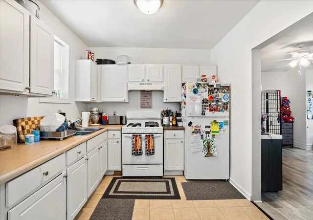 Photo 4 of House for sale at 1102 North Ave, Waukegan, IL 60085 | MLS# 12697534 | Listing updated on 2026-09-23