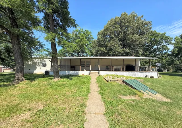 Photo 1 of Single family home for sale at 106 Ford St, New Haven, IL 62867 | MLS# 12698535 | Listing updated on 2026-09-10