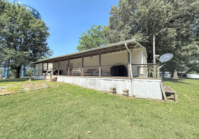 Photo 3 of Single family home for sale at 106 Ford St, New Haven, IL 62867 | MLS# 12698535 | Listing updated on 2026-09-10