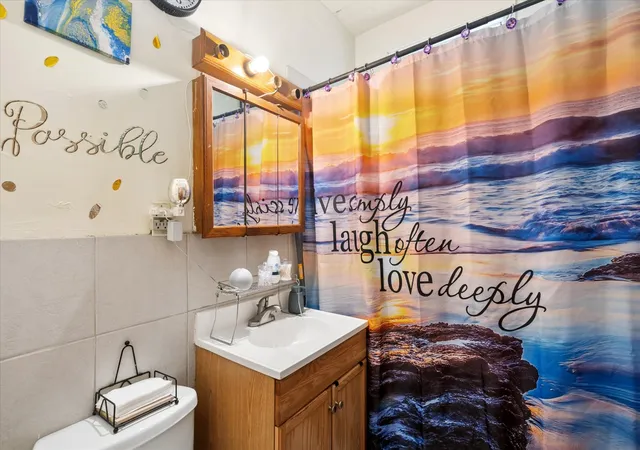 Listing Photo 5 - Condo for sale in building located at 4430 W Congress Pkwy, Chicago, IL 60624