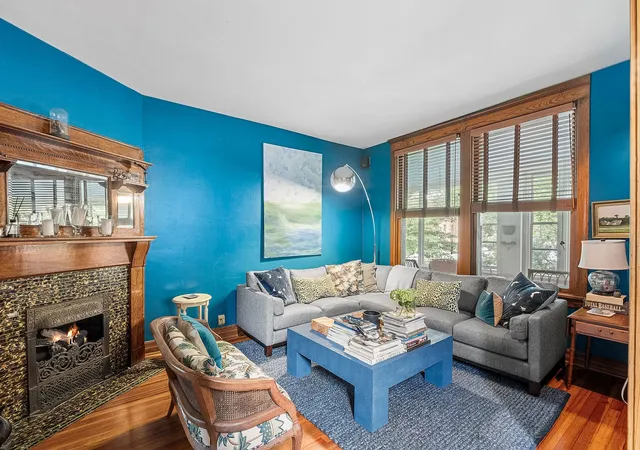 Photo 4 of Single family home for sale at 4454 N Kostner Ave, Chicago, IL 60630 | MLS# 12700871 | Listing updated on 2026-09-15