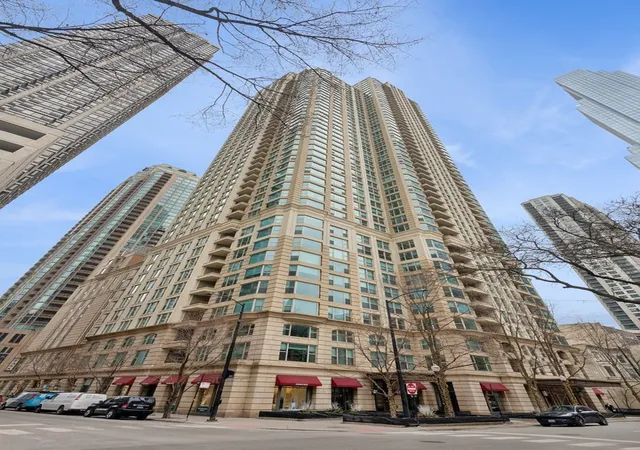 Condo for sale at 25 E Superior St #3903, Chicago, IL 60611 | MLS# 12700884 | Listing updated on 2026-09-14