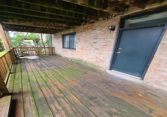 Listing Photo 4 - Condo for sale in building located at 1748 E 73Rd Pl, Chicago, IL 60649 - Unit #2E