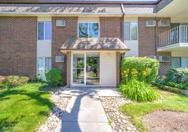 Photo 2 of Condo for sale at 1103 Miller Ln #105, Buffalo Grove, IL 60089 | MLS# 12704686 | Listing updated on 2026-09-22