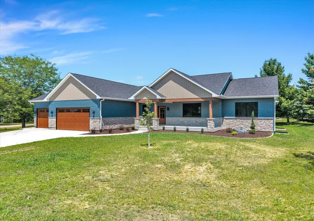 Photo 2 of Single family home for sale at 3813 Savanna Cir W, Milan, IL 61264 | MLS# 12704830 | Listing updated on 2026-09-27